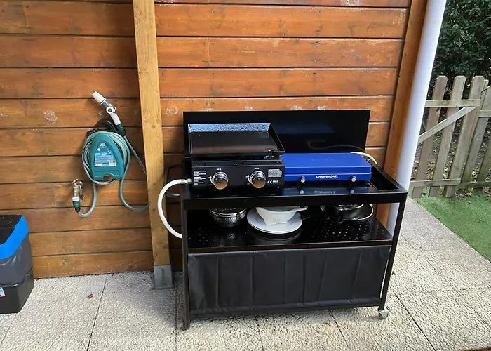 Charmante Indépendante, Terrasse Et Entrée Privative Alloggio in famiglia